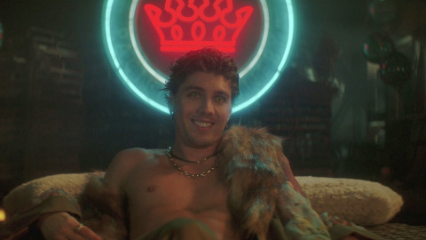 Beendet nach einer Staffel backdrop